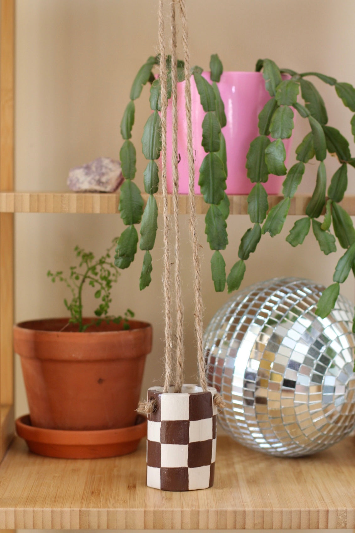 Mini Checkered Hanging Plant Pot- Brown