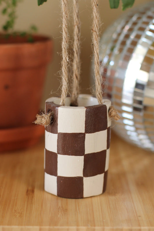 Mini Checkered Hanging Plant Pot- Brown